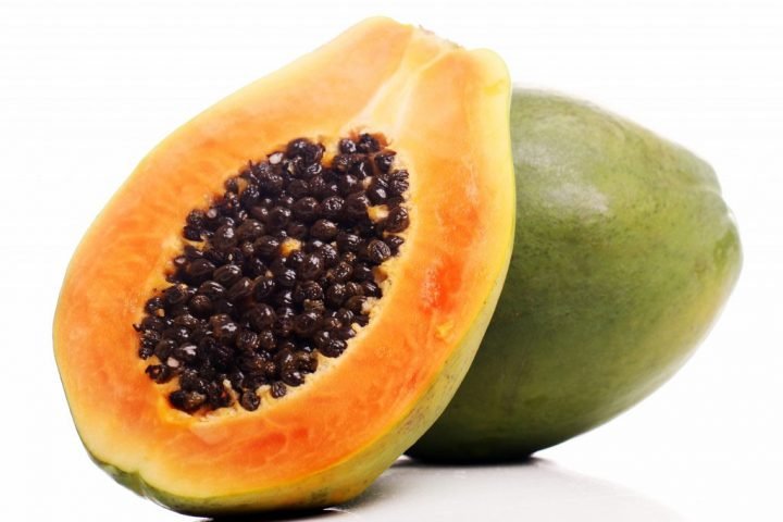 https://www.itoozhiayurveda.in/wp-content/uploads/2016/10/Papaya-with-seeds.jpg