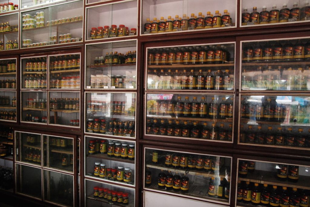 
Itoozhi-Ayurveda-Vaidyashala-Ayurvedic-Dispensary-in-Sasthamangalam-Trivandrum