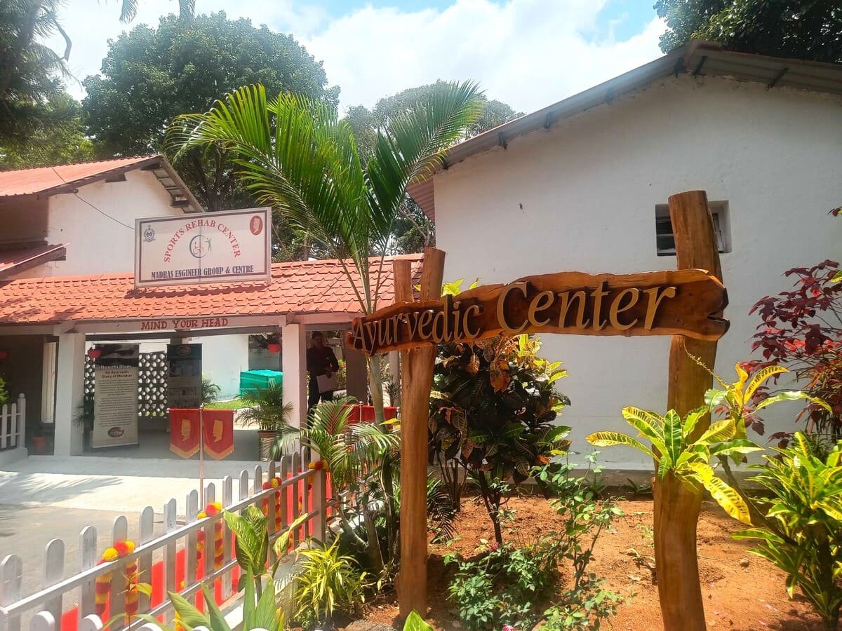 Itoozhi Ayurveda Wellness Centre,  MEG & Centre Ulsoor Bengaluru Ulsoor